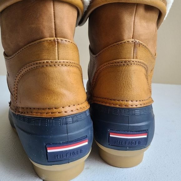 Tommy Hilfiger winter boots sz 5 [B7] - Picture 4 of 9